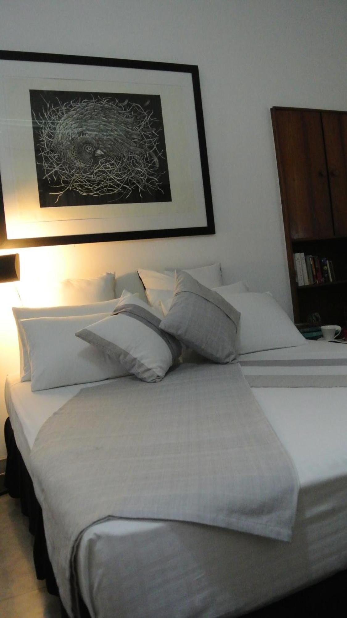 "27" Spathodea- Oasis In The City Colombo Cameră foto
